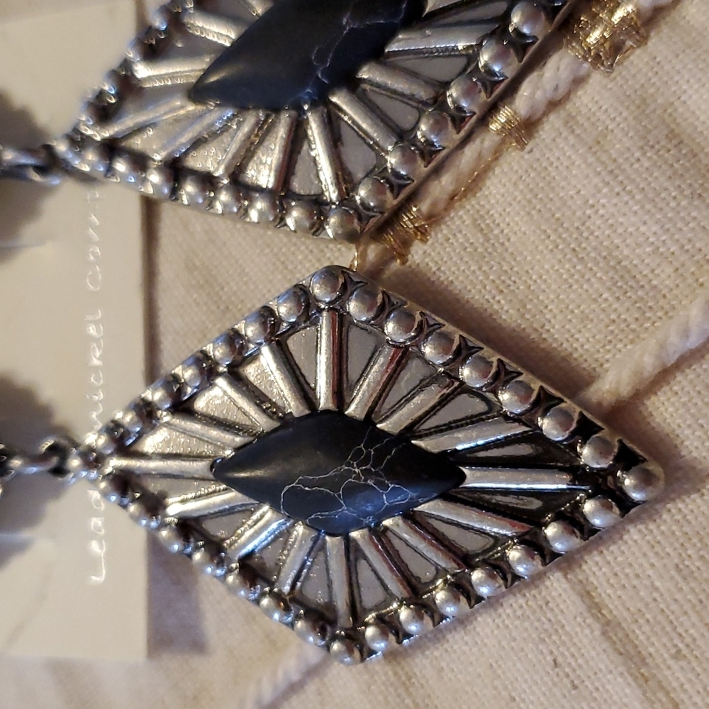 COPY - Western Vibe earrings silver with Black Howlite - Picture 3 of 4
